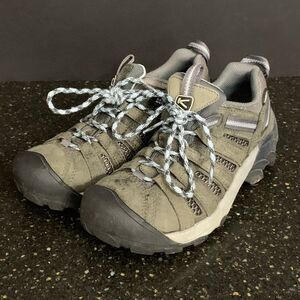 Keen Voyageur Women’s Hiking Shoes